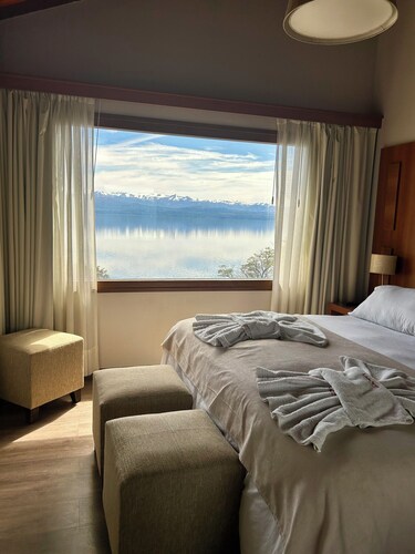 Bahia Paraiso Apart & Suites