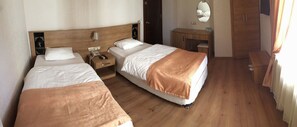 Economy Room, 3 Single Beds
