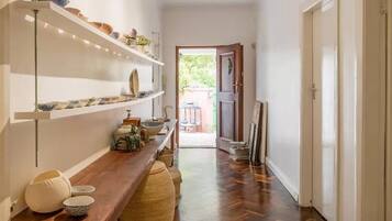 Pintu masuk interior