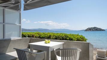 Standard-Doppelzimmer | Terrasse/Patio