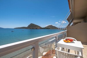 Deluxe Suite | Balcony - Nelly's Apartments (Nafplio)