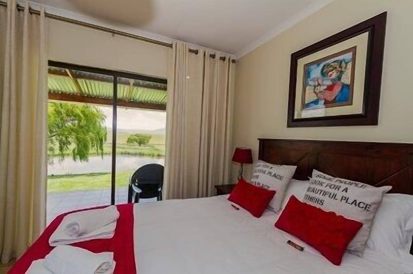 Comfort Cottage, 2 Bedrooms (Pretty Pig) | Premium bedding, soundproofing, bed sheets