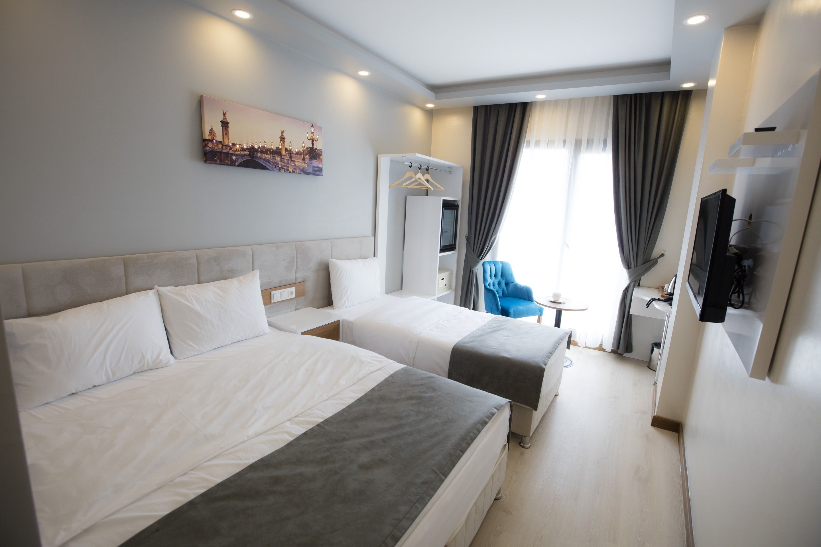 Photo - Royal Inci Airport Hotel