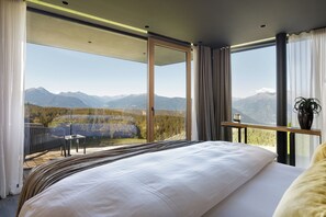Luxury Villa, Private Pool | Premium bedding, down comforters, minibar, in-room safe - Chalet Mirabell (Avelengo)