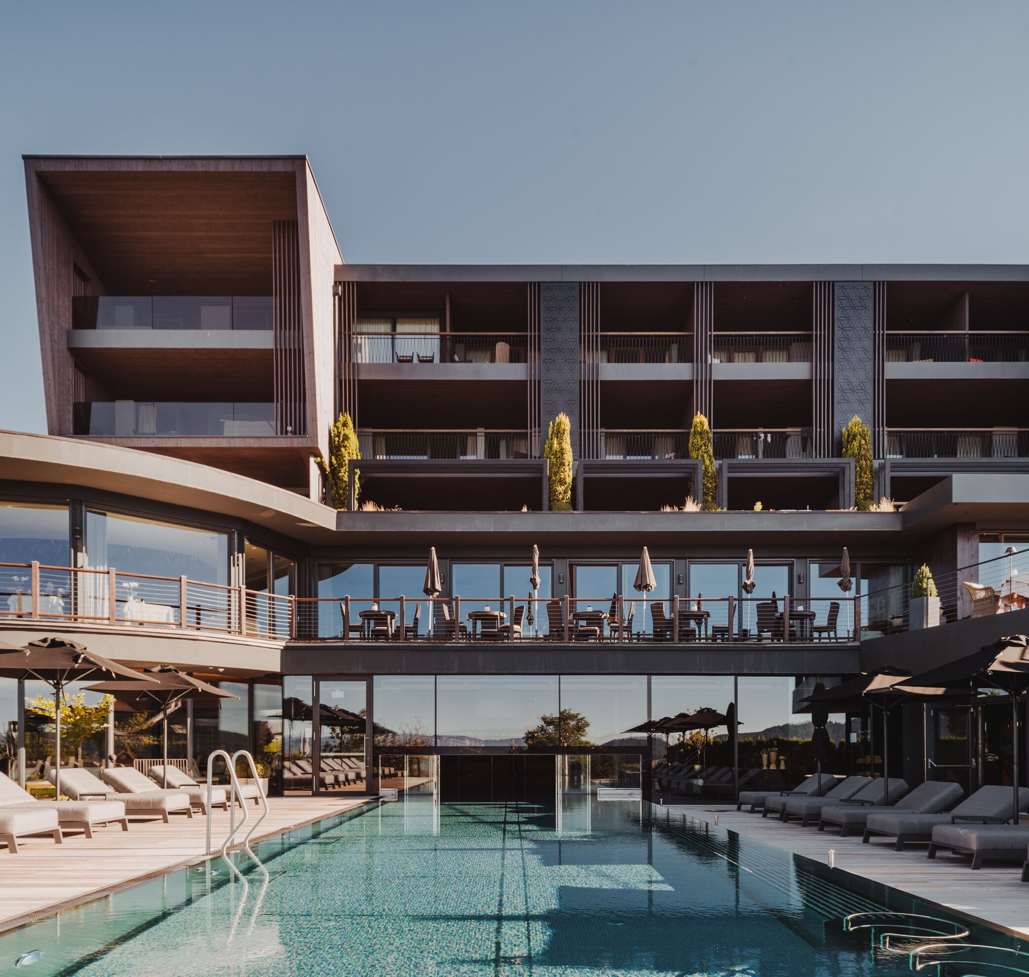 واجهة المنشأة