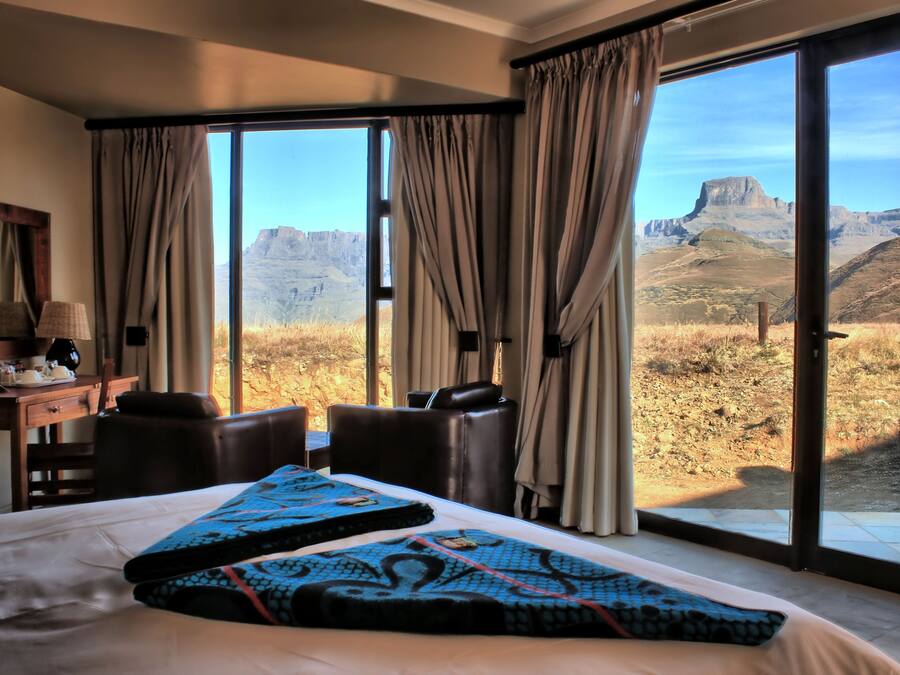 Standard Room, 1 Bedroom, Accessible, Mountain View (Sentinel) | Desk, bed sheets