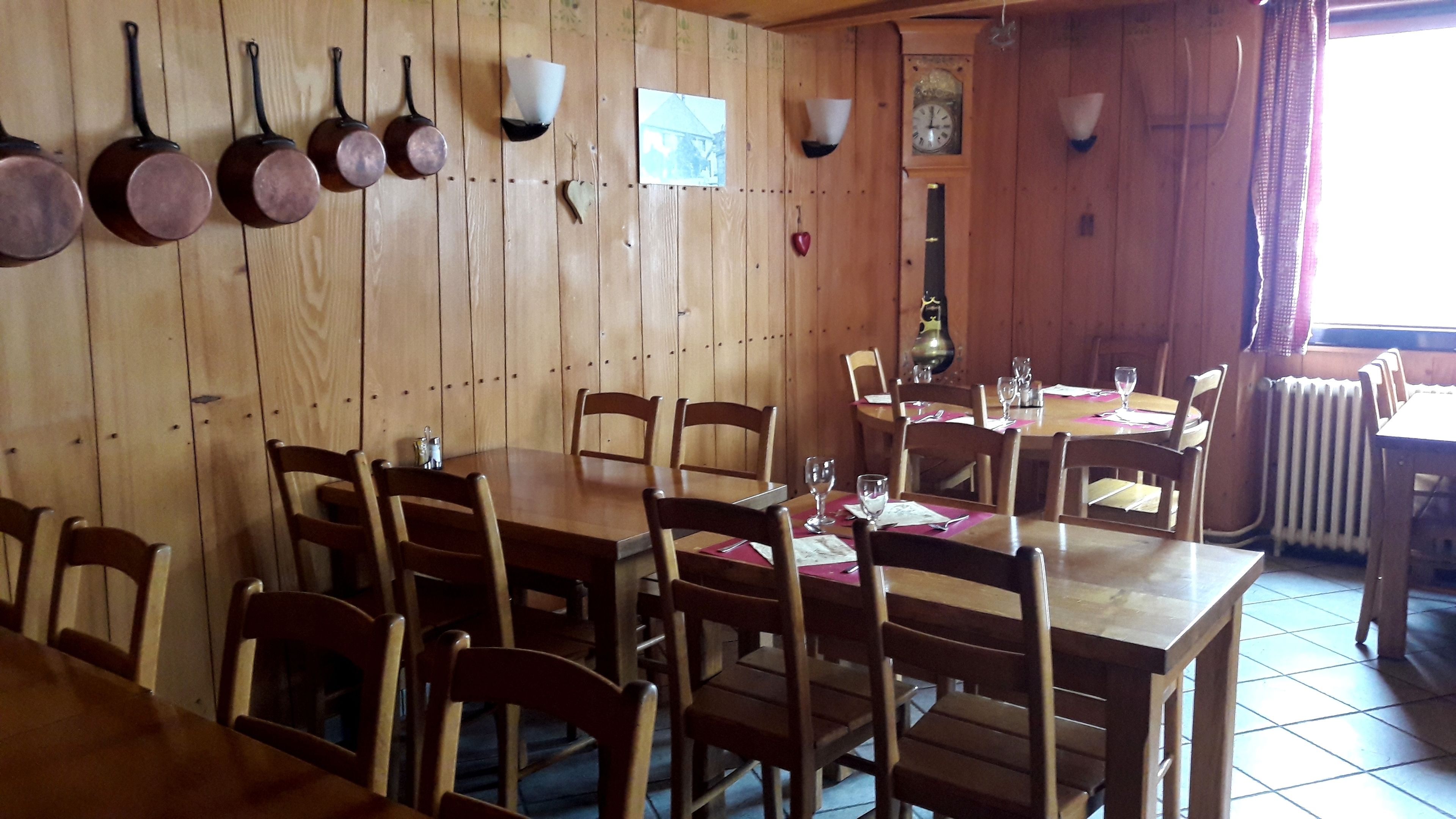 lunch and dinner served, regional cuisine