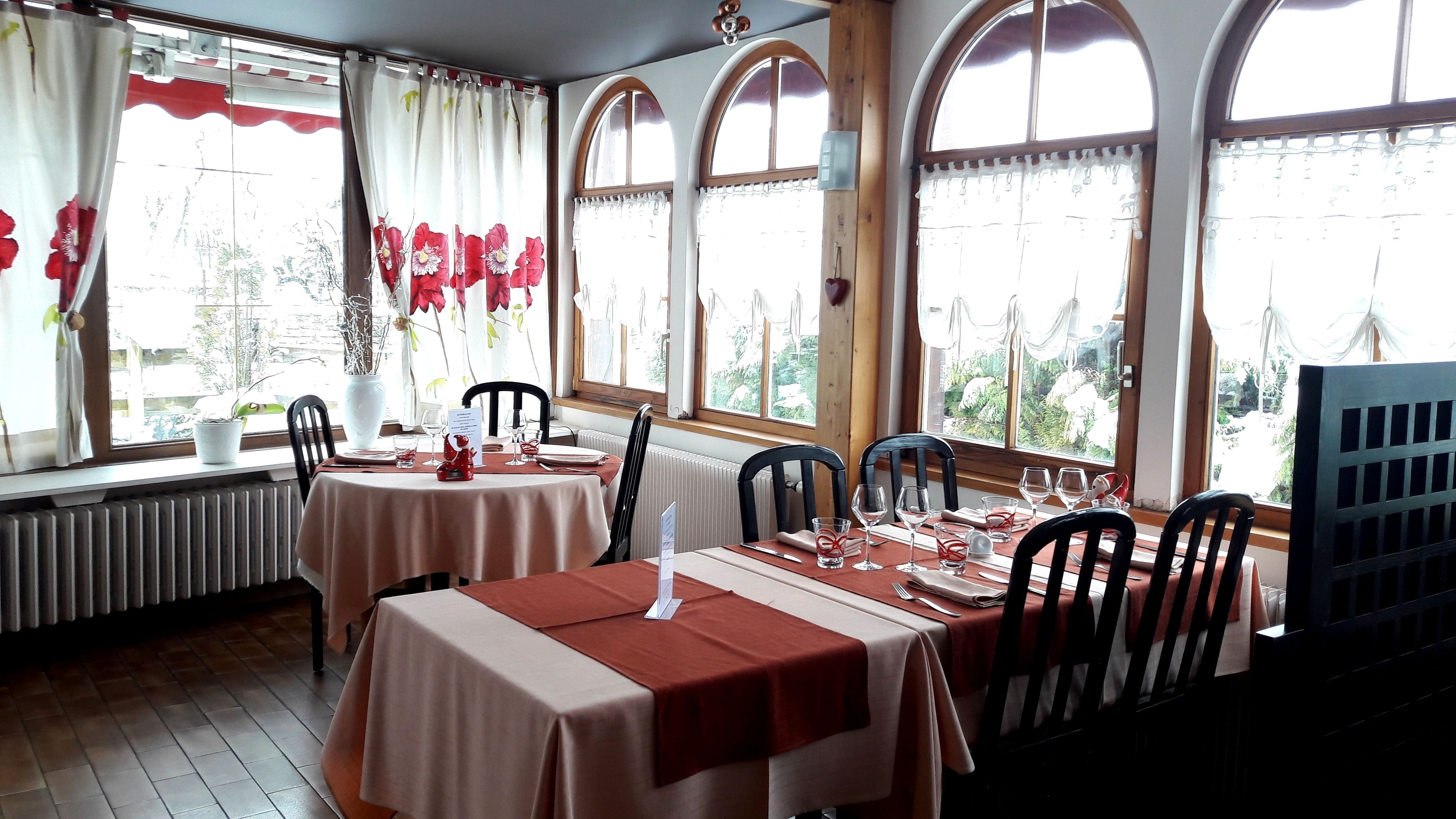 lunch and dinner served, regional cuisine