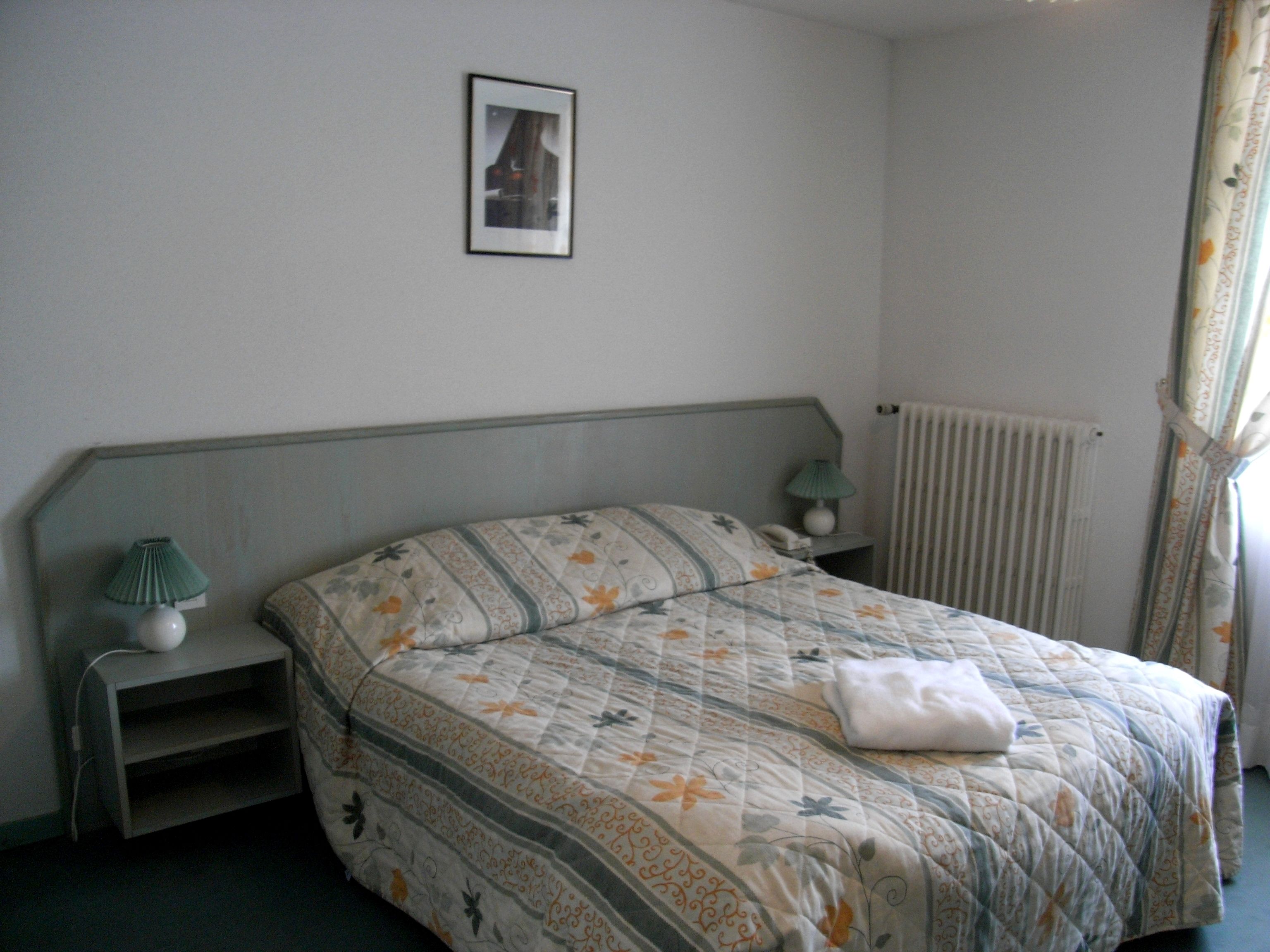 standard double room | desk, free cots/infant beds, free wifi