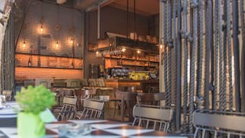 Lunch and dinner served, Mediterranean cuisine