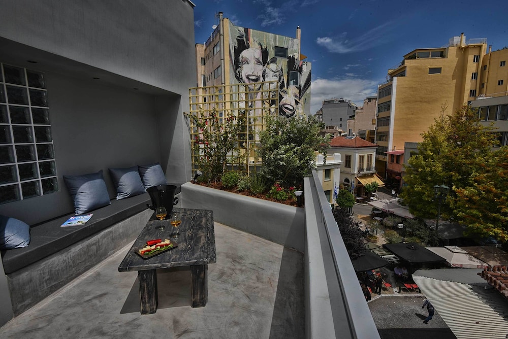 iFeel Athens by null