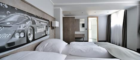 Comfort Double Room | Minibar, desk, laptop workspace, free WiFi