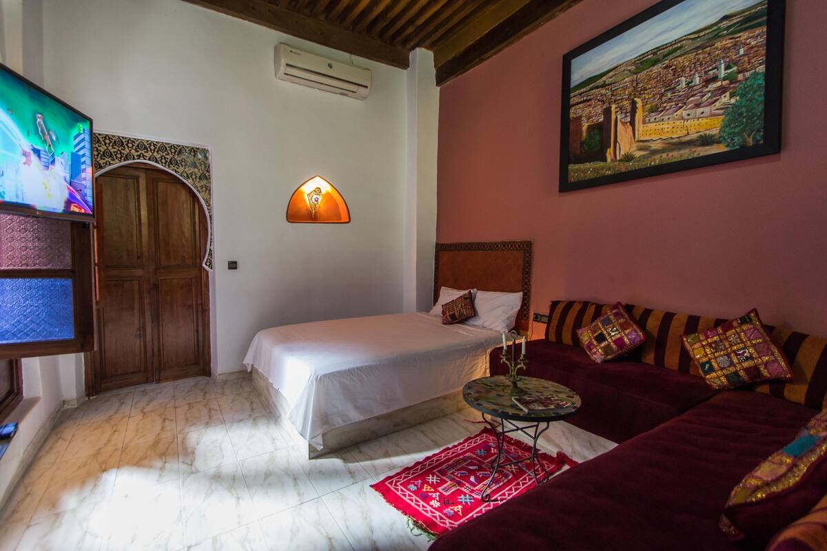 Suite (Marrakech) | 2 bedrooms, in-room safe, cribs (surcharge), WiFi (free)