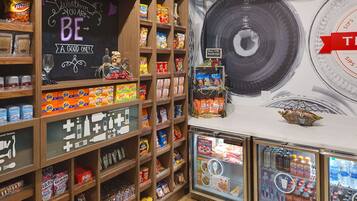 Snack bar
