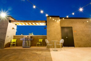 BBQ/picnic area - Home2 Suites Newnan (Newnan)