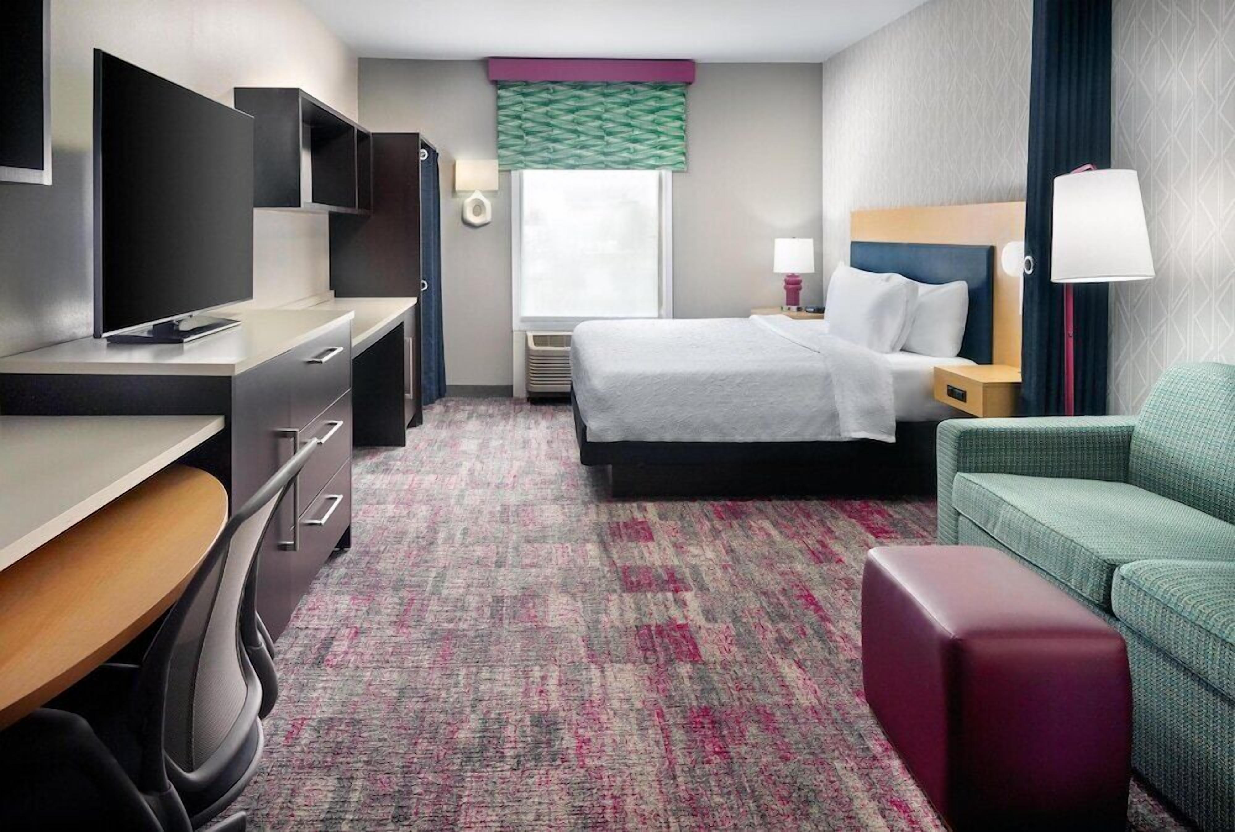Desk, blackout curtains, iron/ironing board, free WiFi