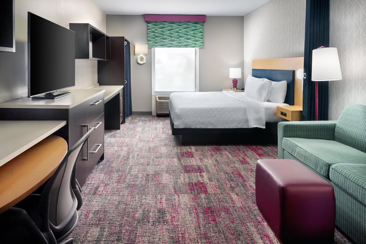 42-inch LCD TV with cable channels, TV