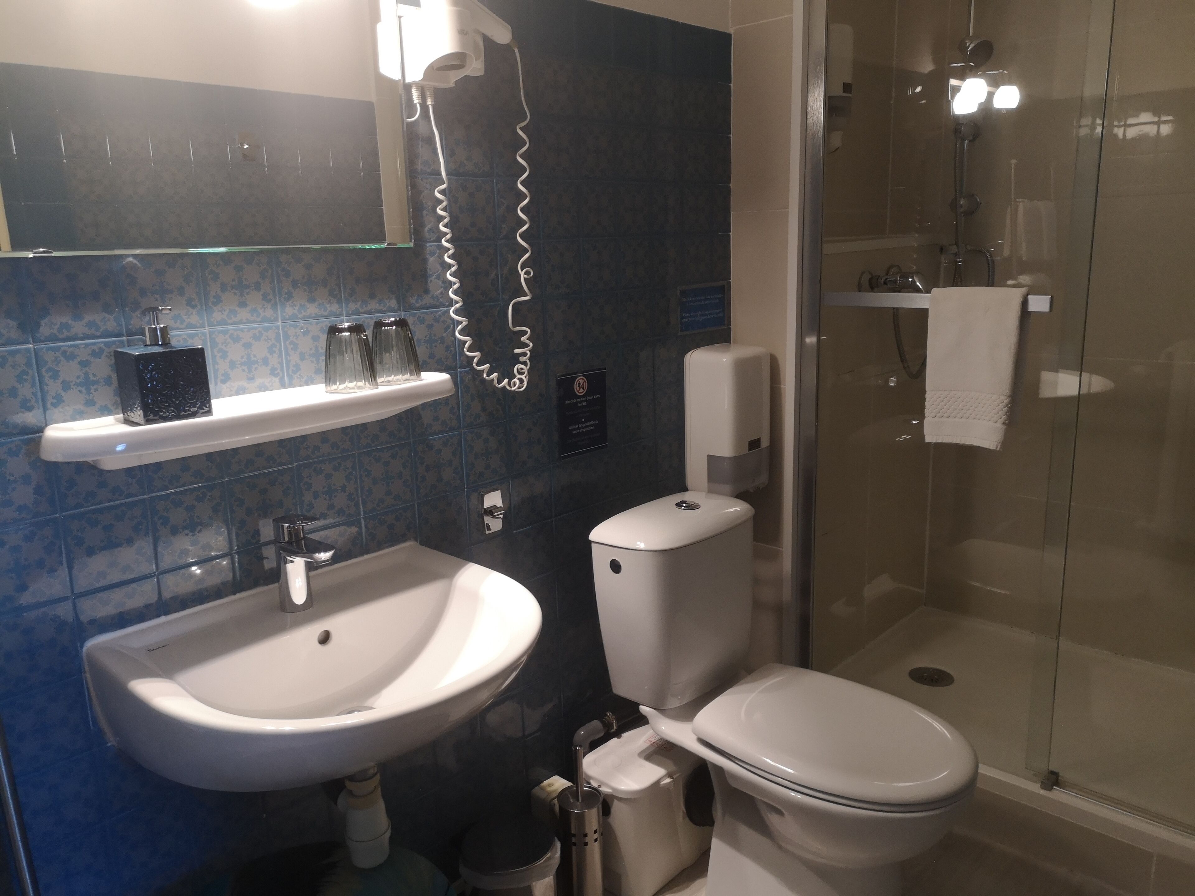 comfort room | bathroom | free toiletries, hair dryer, towels