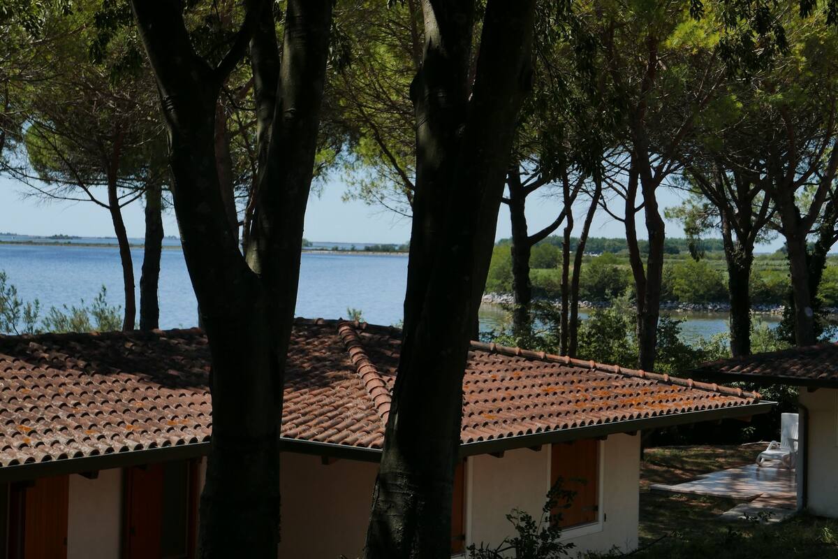 Bungalow (Miramare)