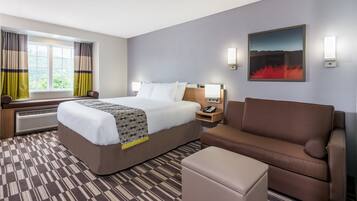 Studio, 1 King Bed (with Sofa Bed) | Desk, iron/ironing board, free cribs/infant beds, free rollaway beds