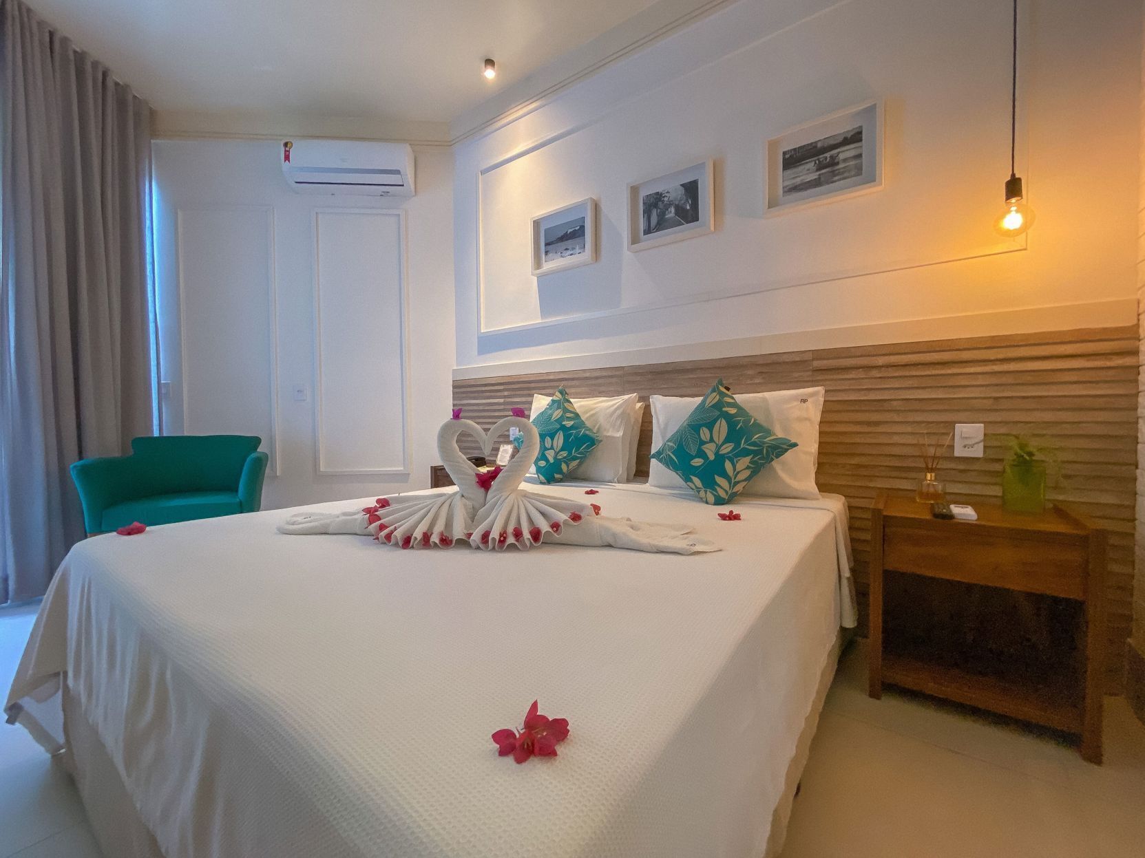 Minibar, Schreibtisch, Verdunkelungsvorhänge, kostenloses WLAN