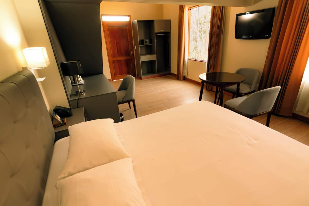 1 bedroom, premium bedding, down duvets, in-room safe