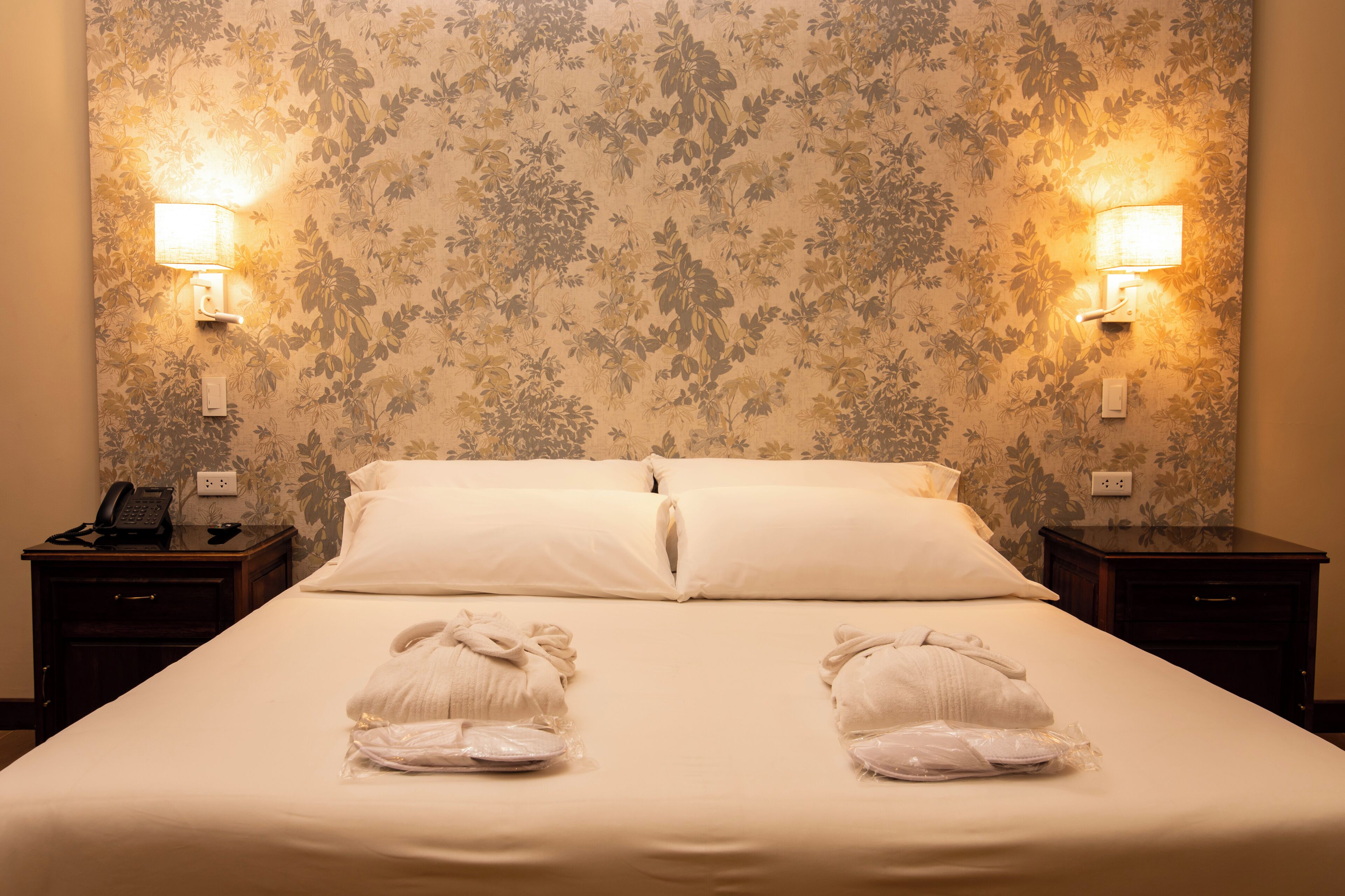 suite | 1 bedroom, premium bedding, down duvets, in-room safe