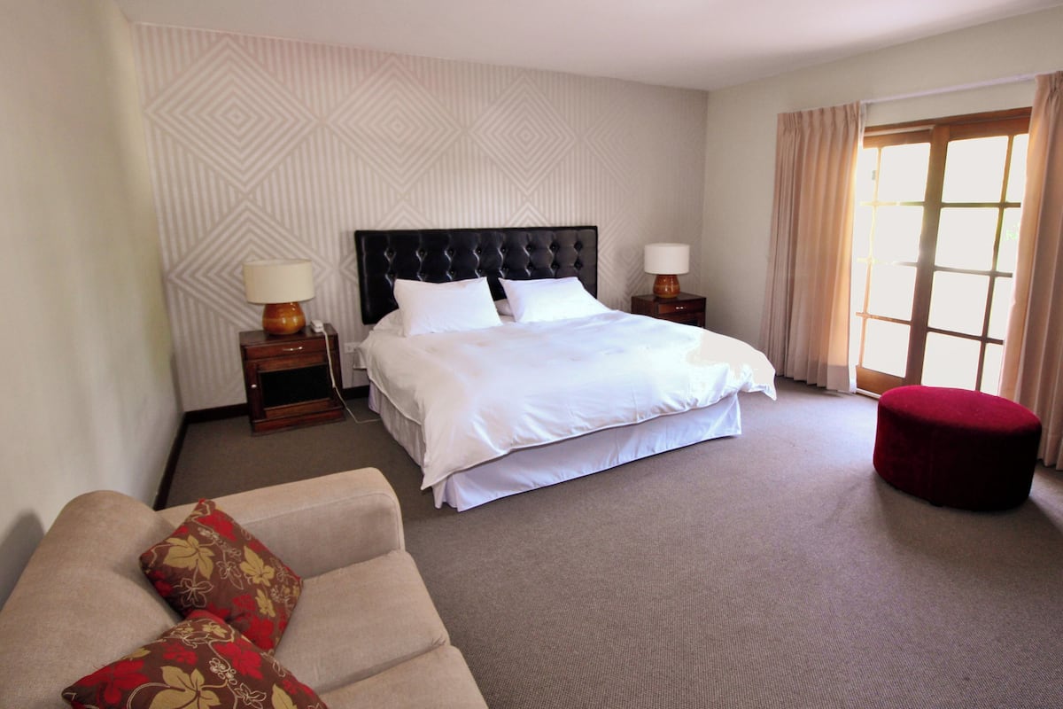 1 bedroom, premium bedding, down duvets, in-room safe
