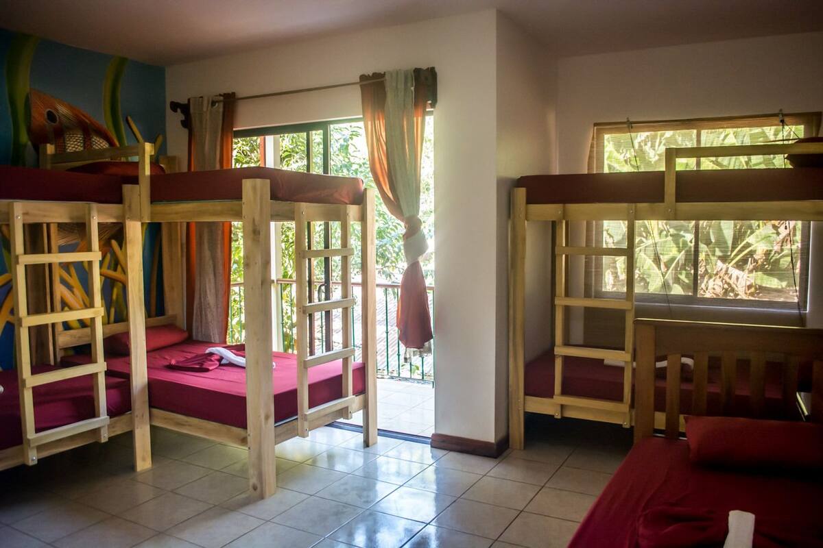 One Bed in Shared Dormitory with Shared Bathroom (7) | Chambres insonorisées, Wi-Fi gratuit