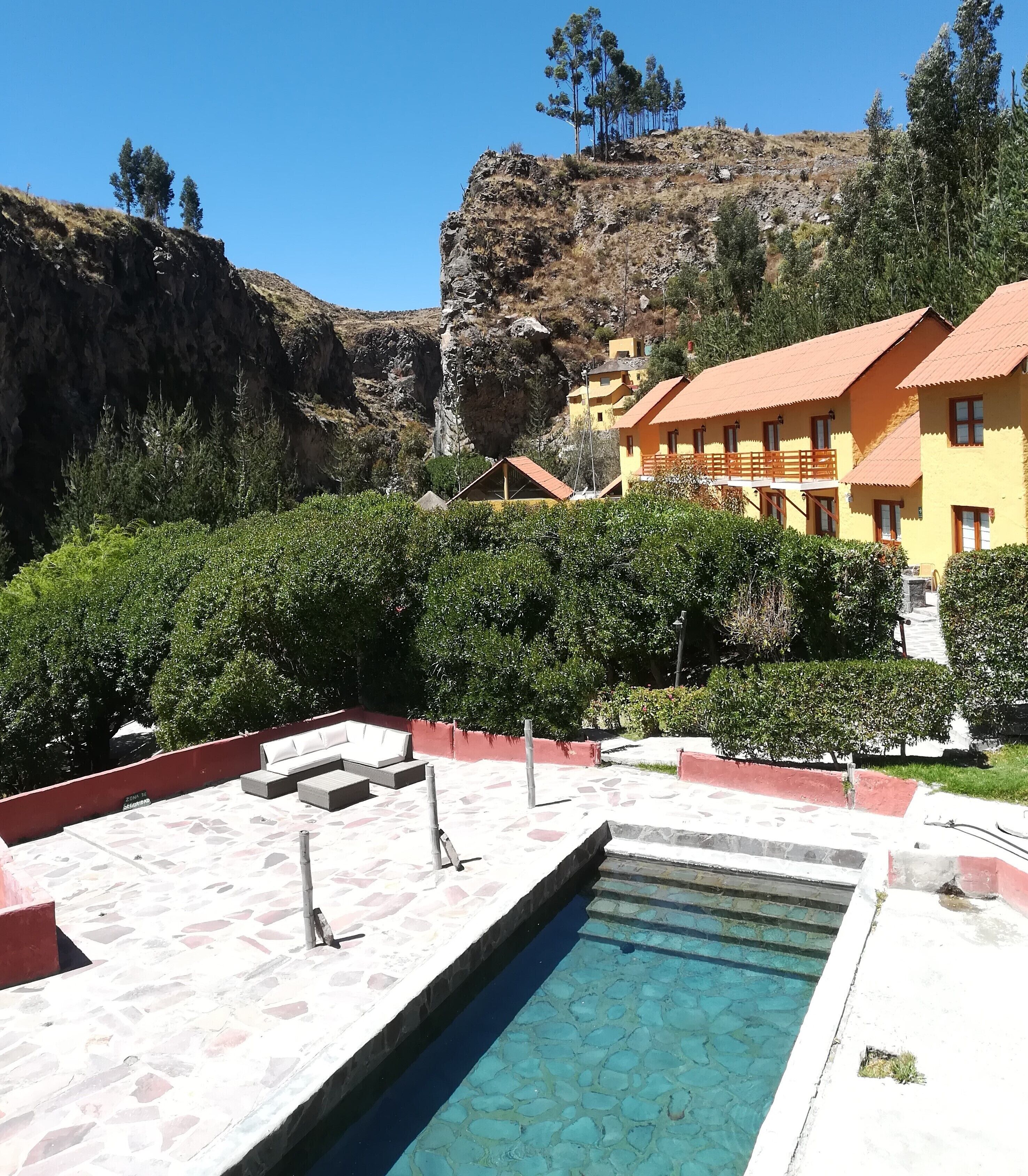 2 piscinas al aire libre