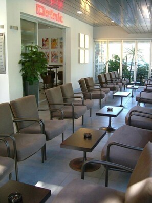 Lobby sitting area - Hotel Emperador (Jesolo)