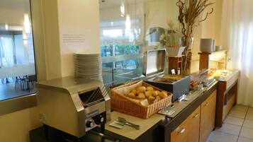 Lunch and dinner served, local cuisine