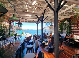 Free daily cooked-to-order breakfast