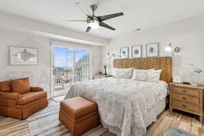 2 bedrooms, free WiFi, bed sheets - Oceanside Townhouse with Ocean View and Access to the Deck by RedAwning (Fernandina Beach)