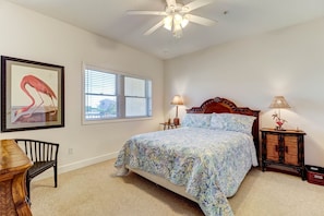 3 bedrooms, free WiFi, bed sheets - Pet Friendly Condo with Private Parking and Elevator by RedAwning (Fernandina Beach)