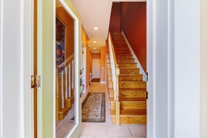 Condo, 3 Bedrooms | Interior