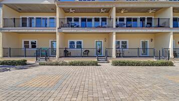 Condo, 3 Bedrooms | Bahagian luar