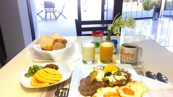 Free daily local cuisine breakfast