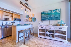 Condo, 1 Bedroom | Private kitchen | Full-size fridge, microwave, oven, stovetop