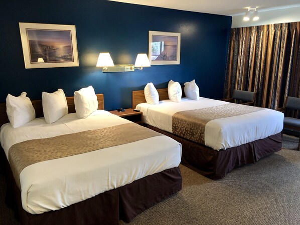 Skrivbord, strykjärn/strykbräda, gratis wi-fi och sängkläder