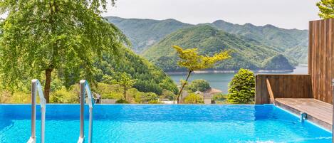 Deluxe Private Pool Villa A (Queenbed 1)+Private pool | 1 camera, copriletto in piuma, materassi Tempur-Pedic, tende oscuranti