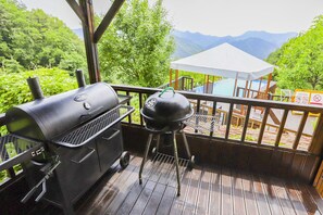 Premium Private Pool Villa (Queenbed 4+Bedroom 3)+Private pool | Terrace/patio - Penatess Pool Villa (Chungju)