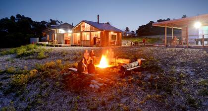 Bruny Island Lodge