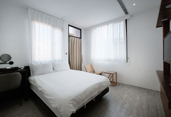 Double Room, Balcony