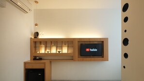 Kahden hengen standard-huone | Ylelliset vuodevaatteet, pillowtop-patjalliset sängyt, pimennysverhot