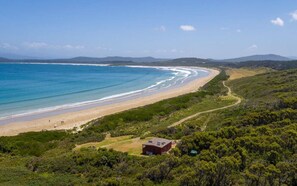 Exterior - Cloudy Bay Cabin (South Bruny)