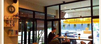U Dee Room & Coffee