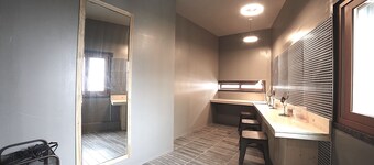 The Bay Guesthouse - Hostel