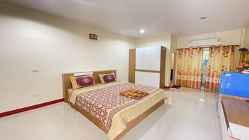 Deluxe dubbelrum | Skrivbord, strykjÀrn/strykbrÀda, gratis barnsÀngar och gratis wi-fi