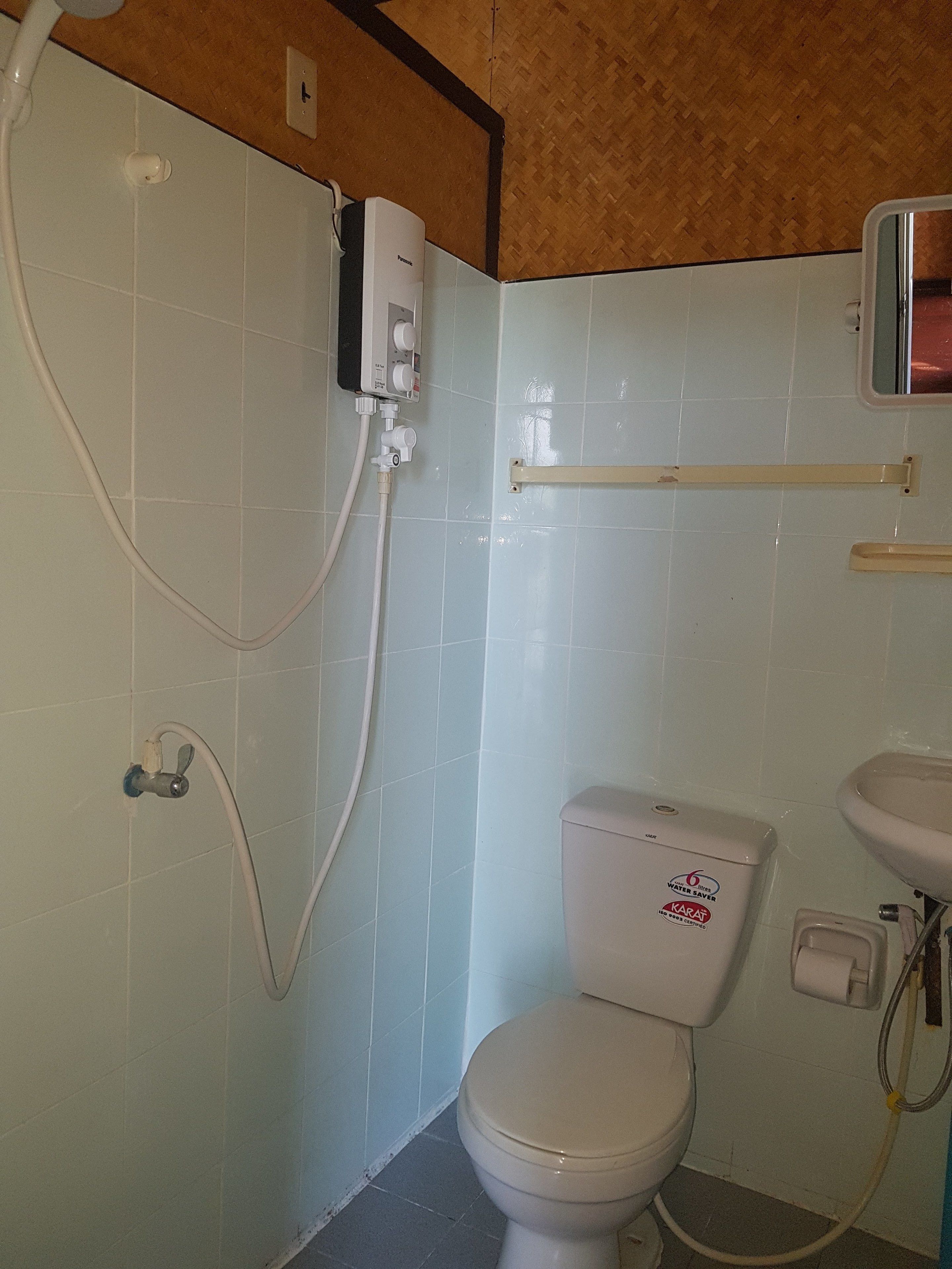 Shower, towels